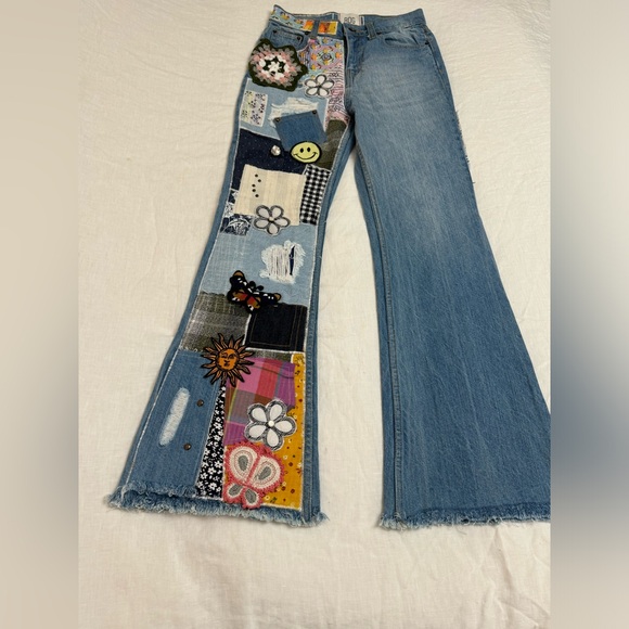 BDG High-Waisted Patchwork Hippie Retro Flare Leg Indigo Craft Jeans NWT Size 25 - Picture 15 of 16